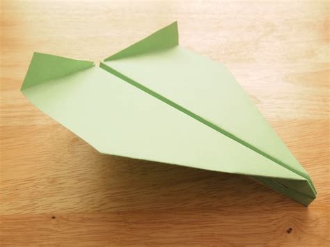 aerei di carta acrobatici